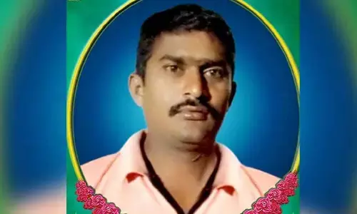 అప్పుల బాధతో హమాలీ కూలీ ఆత్మహత్య