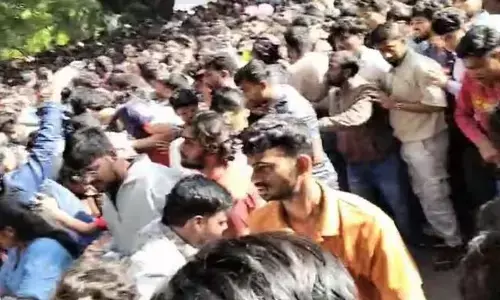 Bengaluru Stamped: బెంగళూరు తొక్కిసలాటపై కర్ణాటక హోంమంత్రి కీలక వ్యాఖ్యలు