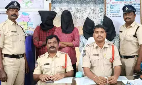 దేవాలయాలే టార్గెట్..  నలుగురు యువకుల అరెస్ట్..