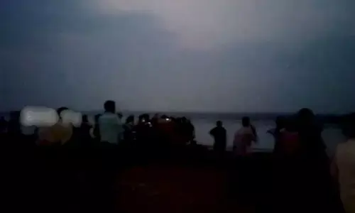 యువకుల గల్లంతు..మేడిగడ్డ బ్యారేజీ వద్ద కొనసాగుతున్న సహాయకచర్యలు