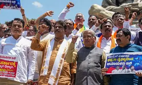 Bengaluru Stampede: బెంగళూరు తొక్కిసలాటపై బీజేపీ నిరసనలు