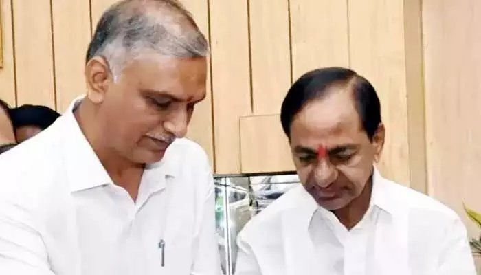 Siddipet: కేసీఆర్తో హరీష్ రావు భేటీ Siddipet: కేసీఆర్తో హరీష్ రావు భేటీ