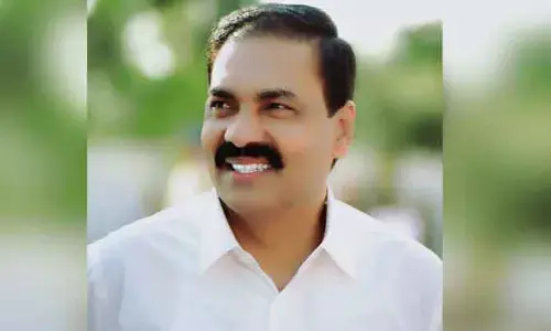 మాజీ మంత్రి కాకాణికి దెబ్బమీద దెబ్బ.. మరో రెండు కేసులు నమోదు