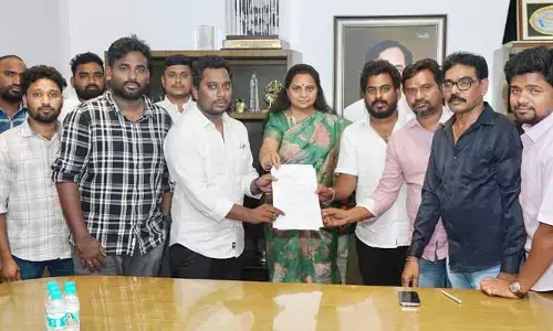 వందలాది మంది ఎదురుచూస్తున్నారు.. సర్కార్‌ ఎదుట ఎమ్మెల్సీ కవిత కీలక డిమాండ్
