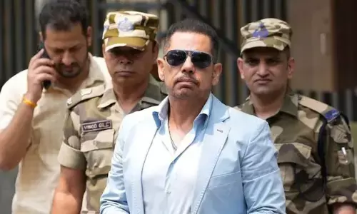 Robert Vadra: మనీలాండరింగ్ కేసులో రాబర్ట్ వాద్రాకు ఈడీ నోటీసులు