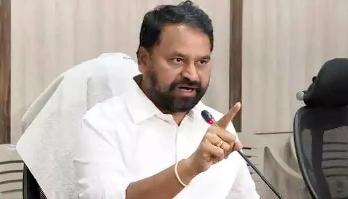 కాంగ్రెస్ లేకపోతే KCR ఫ్యామిలీకి పుట్టగతులు లేవు.. ఎమ్మెల్సీ అద్దంకి హాట్ కామెంట్స్ కాంగ్రెస్ లేకపోతే KCR ఫ్యామిలీకి పుట్టగతులు లేవు.. ఎమ్మెల్సీ అద్దంకి హాట్ కామెంట్స్
