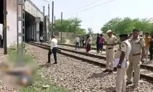 Faridabad: భార్య పై అనుమానం.. నలుగురు పిల్లలతో కలిసి తండ్రి సూసైడ్