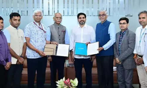 మంత్రి లోకేశ్ సమక్షంలో కీలక ఒప్పందాలు