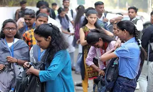 TGRJC CET 2026: గురుకుల ఇంటర్ ప్రవేశాలకు చివరి రోజు.. మే 3న ఎంట్రన్స్ టెస్ట్