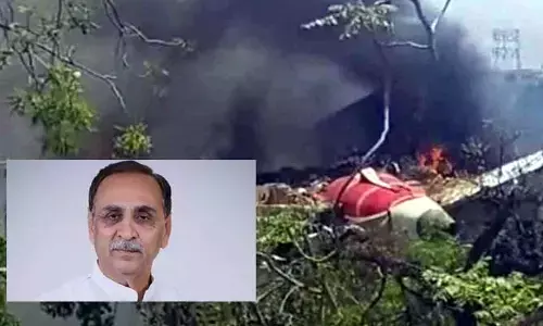 Ahmedabad Plane Crash : ప్రమాదంలో మాజీ సీఎం లేరు : వ్యక్తిగత సహాయకుని ప్రకటన
