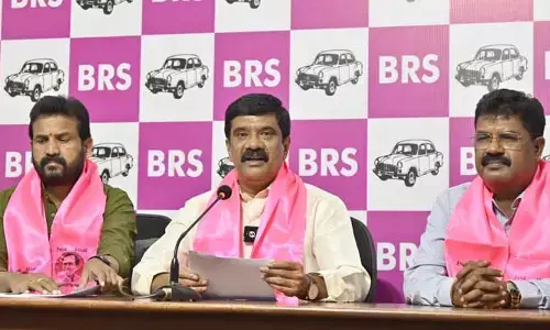 ఆ పార్టీ కార్యకర్తలు సీఎంను నమ్మొద్దు: ఎమ్మెల్యే వేముల