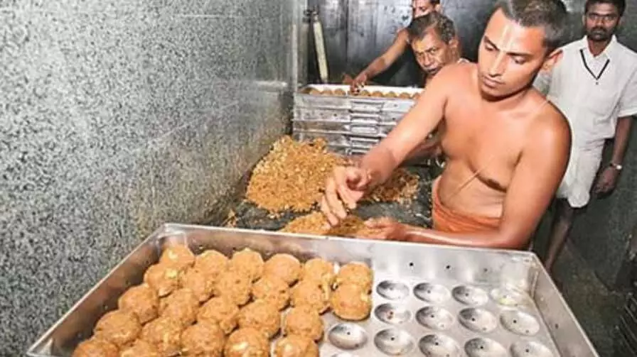 లడ్డూ ప్రసాదంపై అసత్య ప్రచారం..టీటీడీ వార్నింగ్ లడ్డూ ప్రసాదంపై అసత్య ప్రచారం..టీటీడీ వార్నింగ్