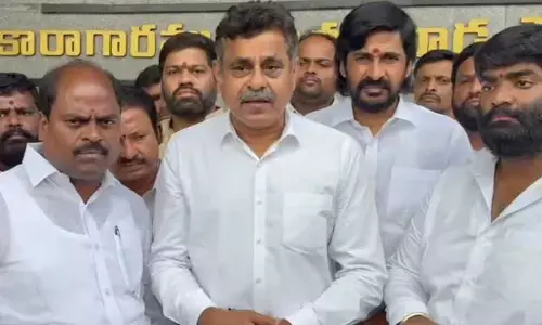 Konda Vishweshwar Reddy: కాంగ్రెస్ ప్రభుత్వంలో వర్గాలను చూసి కేసులు: కొండా విశ్వేశ్వర్ రెడ్డి