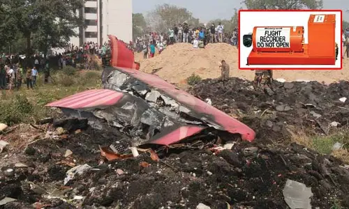 Air India crash: ఘటన స్థలంలో బ్లాక్ బాక్స్ లభ్యం.. కీలక విషయాలు వెలుగులోకి!