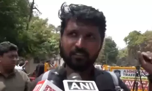 Air India Ahmedabad Plane Crash : ఫస్ట్ ఫ్లోర్ నుండి దూకి ప్రాణాలు కాపాడుకున్నా..బీజే మెడికల్ కాలేజీ విద్యార్థి