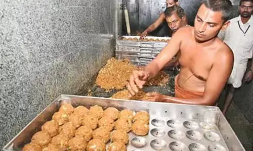 లడ్డూ ప్రసాదంపై అసత్య ప్రచారం..టీటీడీ వార్నింగ్