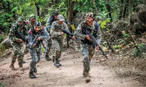 మరో భారీ ఎన్‌కౌంటర్.. నలుగురు మావోయిస్టులు మృతి