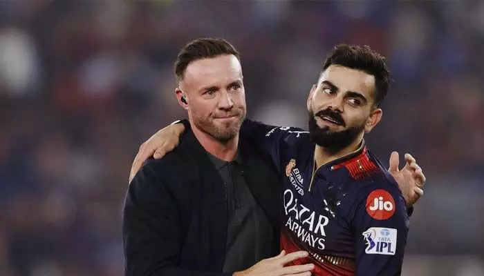 నేను అలా చేయడంతో కోహ్లీ నాతో మాట్లాడటం మానేశాడు : డివిలియర్స్ నేను అలా చేయడంతో కోహ్లీ నాతో మాట్లాడటం మానేశాడు : డివిలియర్స్