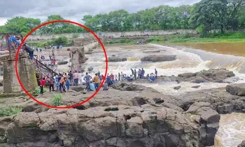 దేశంలో మరో ఘోర ప్రమాదం.. కుప్పకూలిన వంతెన, ఆరుగురు దుర్మరణం