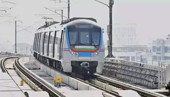 HYD: మెట్రో రైలు విస్తరణపై ఎంపీలకు అవగాహన HYD: మెట్రో రైలు విస్తరణపై ఎంపీలకు అవగాహన