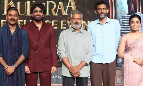 Director Rajamouli: ఆ సినిమా ట్రైలర్ మైండ్‌బ్లోయింగ్‌గా ఉంది.. రిలీజ్ కోసం వెయిటింగ్.. దర్శకధీరుడు రాజమౌళి కామెంట్స్ వైరల్