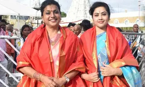 తిరుమల శ్రీవారిని దర్శించుకున్న సినీ తారలు