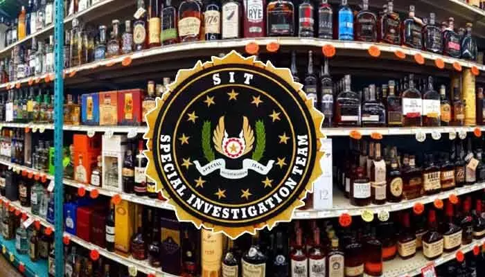 Liquor Scam Case: కొత్త డ్రామాకు తెరలేపారంటూ సిట్ సంచలన ప్రకటన Liquor Scam Case: కొత్త డ్రామాకు తెరలేపారంటూ సిట్ సంచలన ప్రకటన