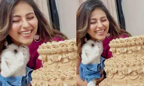 బర్త్ డే కేక్‌తో పాటు కుక్క క్యూట్ లుక్స్ పంచుకున్న నటి.. ఎన్నేళ్లలోకి అడుగుపెట్టిందో తెలిస్తే నోరెళ్లబెట్టాల్సిందే ..?