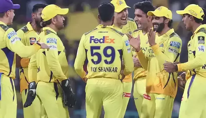 CSK భారీ స్కెచ్.. 9 కోట్లు పెట్టి ఆ డేంజర్ ప్లేయర్ ను దించుతోంది!