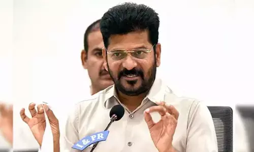 CM Revanth Reddy: బనకచర్లపై సీఎం రేవంత్ రెడ్డి మీడియా సమావేశం.. లైవ్ లోనే అడ్డుతగిలిన బీఆర్ఎస్