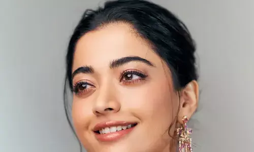 రష్మిక సినిమాపై పైరసీ ఎఫెక్ట్.. రిలీజ్‌కు ముందే దాదాపు వంద కోట్ల నష్టం..