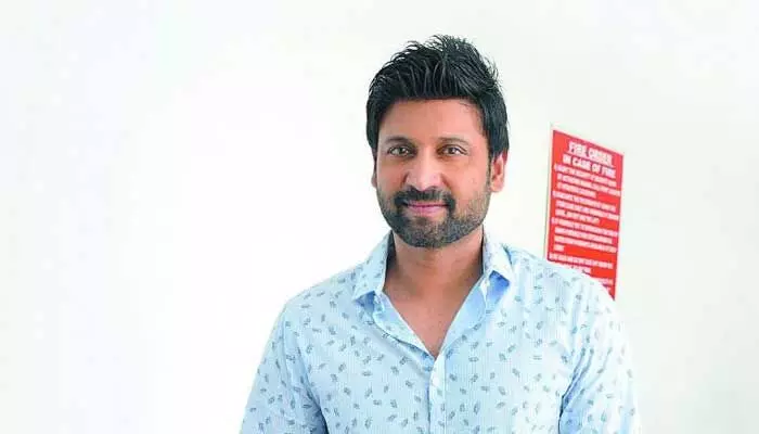 కోర్టుకు హాజరైన ప్రముఖ తెలుగు హీరో కోర్టుకు హాజరైన ప్రముఖ తెలుగు హీరో