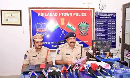 ప్లాట్లు అమ్ముతానని మోసం.. ఒక్కొక్కరి వద్ద లక్షన్నర వసూల్..