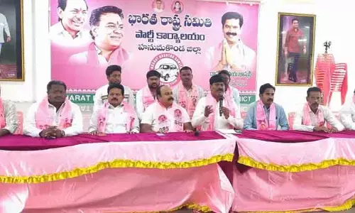 గోదావరి బనకచర్ల ప్రాజెక్టు వల్ల వరంగల్ జిల్లా ఎడారిగా మారే ప్రమాదం : పెద్ది సుదర్శన్ రెడ్డి