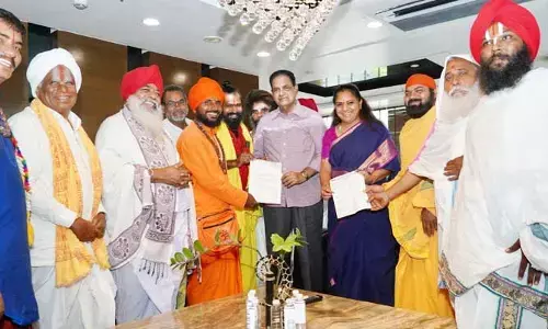 టీటీడీ చైర్మన్‌తో MLC కవిత భేటీ