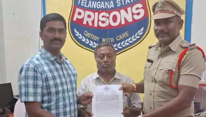 నకిలీ విత్తనాలపై రాష్ట్రంలో తొలిసారి పీడీ యాక్ట్ ప్రయోగం.. నకిలీ విత్తనాలపై రాష్ట్రంలో తొలిసారి పీడీ యాక్ట్ ప్రయోగం..
