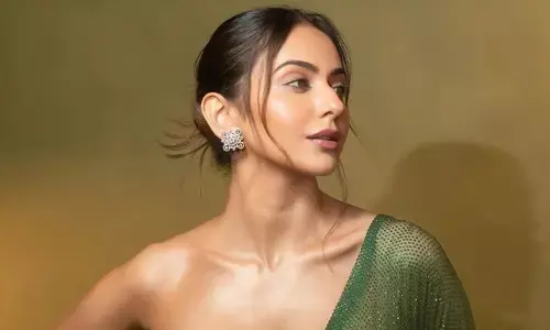 Rakul Preet : గ్లామర్‌తో రెచ్చగొడుతున్న బొద్దుగుమ్మ