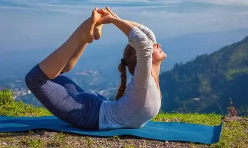 Yoga Day 2025 : ఆరోగ్య యోగా.. ఆనంద యోగా.. ఆసనాలే కానీ బోలెడు ప్రయోజనాలు !