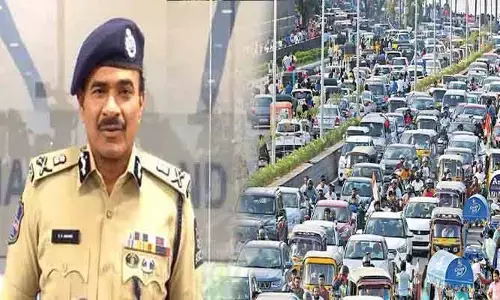 Good News: హైదరాబాద్ ట్రాఫిక్ కష్టాలకు చెక్..  వాహనదారులకు గుడ్ న్యూస్ చెప్పిన పోలీసులు