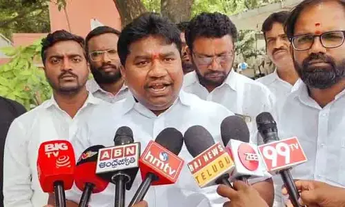 కేసీఆర్, కేటీఆర్ లపై ఏసీబీలో ఫిర్యాదు.. కేసు నమోదు..?