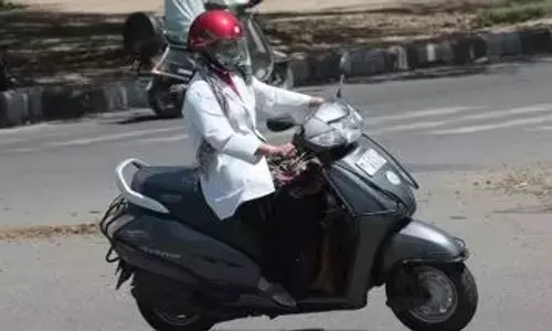 Two wheelers: ఇకపై కొత్త టూవీలర్లకు ఏబీఎస్‌తో పాటు 2 హెల్మెట్లు తప్పనిసరి