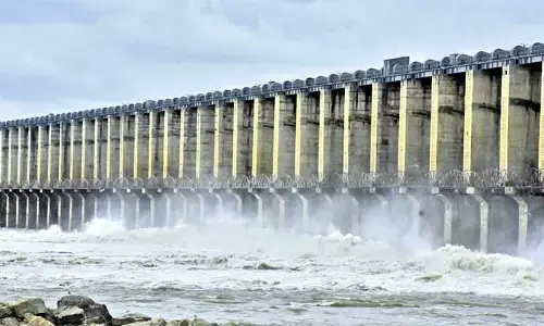 TG: ఎగువన భారీ వర్షాలు.. జూరాలకు పెరుగుతున్న వరద