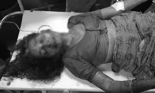 వృద్ధురాలిపై అల్లుడు కత్తితో దాడి
