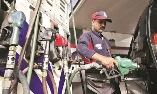 Delhi: ఢిల్లీలో అన్ని రాష్ట్రాల పాత వాహనాలకు నో-ఫ్యుయెల్