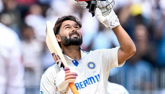 ICC Test Rankings : 6వ ర్యాంక్కు దూసుకెళ్లిన పంత్.. అగ్రస్థానానికి ఇంకా ఎన్ని పాయింట్ల దూరంలో ఉన్నాడంటే? ICC Test Rankings : 6వ ర్యాంక్కు దూసుకెళ్లిన పంత్.. అగ్రస్థానానికి ఇంకా ఎన్ని పాయింట్ల దూరంలో ఉన్నాడంటే?