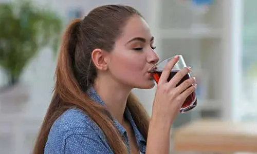 Health Tips : రోజుకు ఒక కప్పు ఈ రసం తాగండి చాలు.. ఆ సమస్యతో హాప్పిటళ్ల చుట్టూ తిరిగే బాధ తప్పుతుంది!