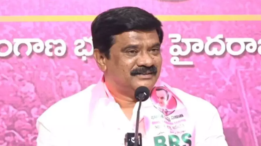 కాంగ్రెస్ సర్కార్ రైతులను దగా చేస్తుంది: ఎమ్మెల్యే వేముల ప్రశాంత్ రెడ్డి కాంగ్రెస్ సర్కార్ రైతులను దగా చేస్తుంది: ఎమ్మెల్యే వేముల ప్రశాంత్ రెడ్డి