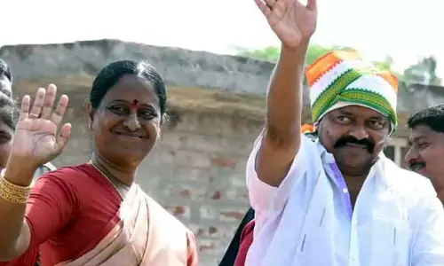 ‘మేము కావాలో కొండా ఫ్యామిలీ కావాలో తేల్చుకోండి’.. హైకమాండ్‌కు వరంగల్ కాంగ్రెస్ నేతల అల్టిమేటం?
