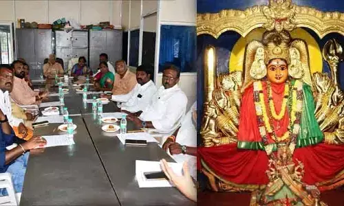 భద్రకాళి అమ్మవారికి కోటి రూపాయల రథం..