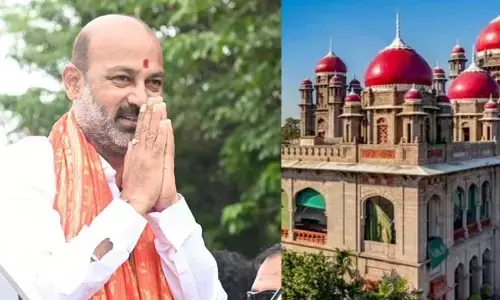 Bandi Sanjay: బండి సంజయ్ కు తెలంగాణ హైకోర్టులో ఊరట